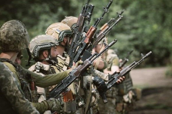 Ukrajinská armáda hlási úspechy. Na južnom fronte ničíme nepriateľov a oslobodzujeme územie, tvrdí Kyjev