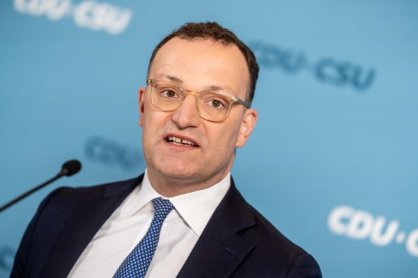 Merz po odchode predsedu poslaneckého klubu CDU/CSU Spahna nevylučuje zmeny vo vláde