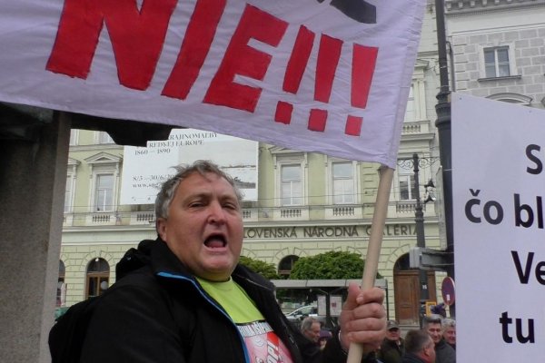 Nechceme váš smrad a znečistenú vodu