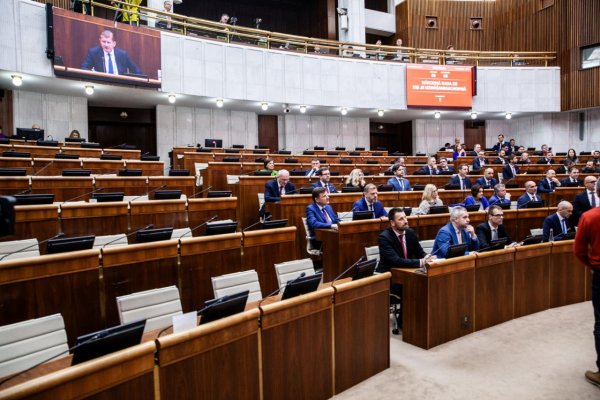 NRSR: O odvolávaní Tarabu by mali poslanci rokovať až na marcovej schôdzi