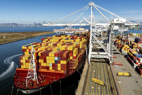 The Economist: Americké firmy sa už nedokážu vyhýbať clám  