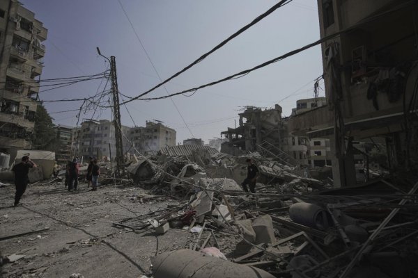 Izrael letecky útočil na predmestí Bejrútu, cielil na továrne Hizballáhu