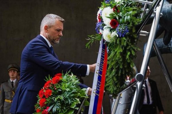 SNP je nespochybniteľným, historickým a hodnotovým prameňom našej štátnosti, uviedol Pellegrini