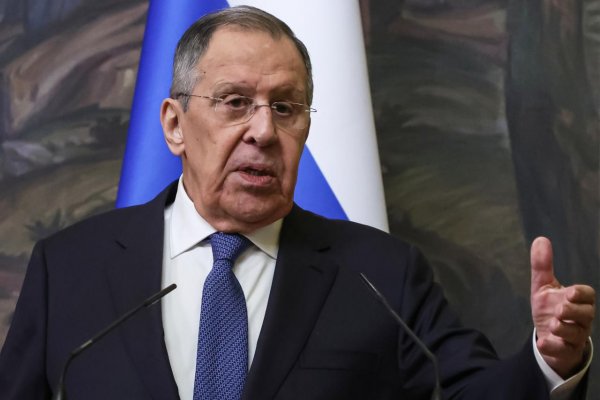 Lavrov obvinil USA, že už nie sú nestranným sprostredkovateľom rokovaní o Ukrajine