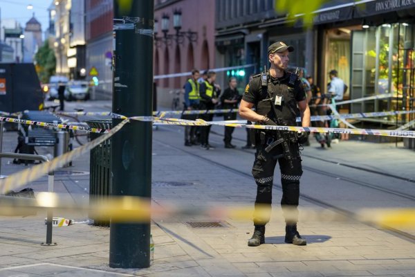 Streľbu v Osle vyšetrujú ako teroristický útok. Neprežili dvaja ľudia a 14 utrpelo zranenia
