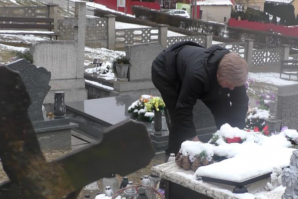 Zlatica Kušnírová: Chodíme už 8 rokov každý deň na hroby Janka a Martinky