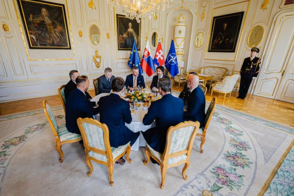 Pellegrini: Koalícia i opozícia odmietajú vyslanie vojakov SR na Ukrajinu