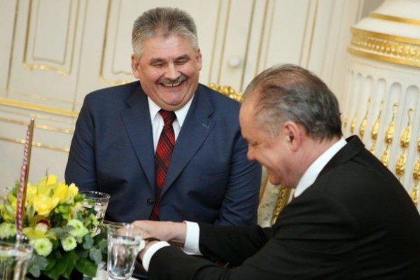 Čistý deň, Tomanovej domov aj jasličkový zákon. Prečo chce opozícia Richterov koniec