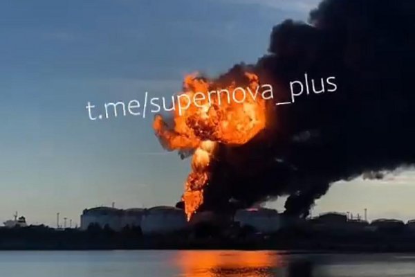 Ohnivé privítanie pre Putina. Drony, explózie a požiare v Petrohrade