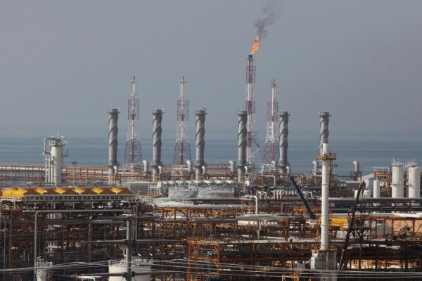 USA pritlačili na Irán. Uvalili sankcie na najväčšiu ropnú spoločnosť