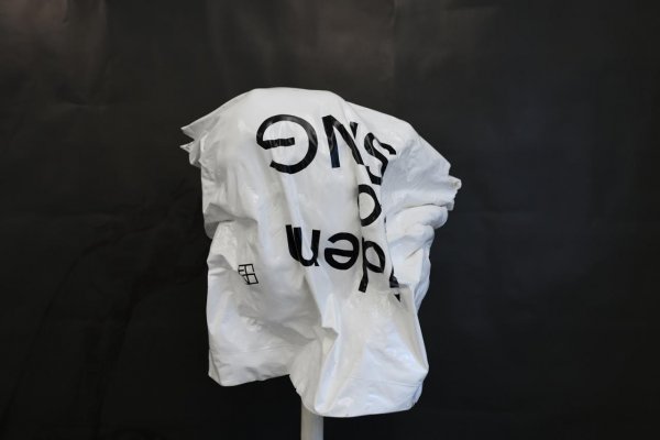 Irónia Marcela Mališa