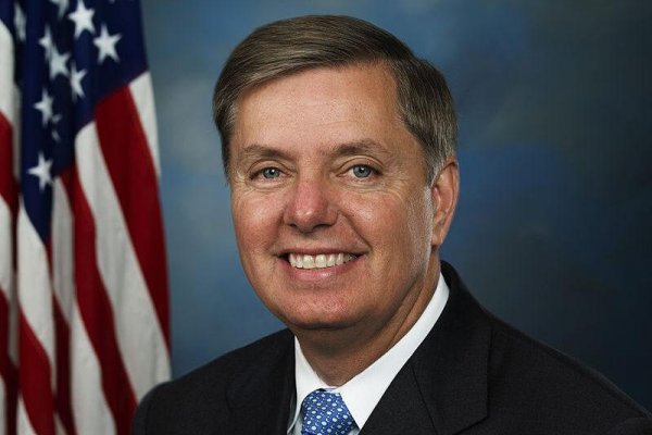 Nastal čas tvrdo zasiahnuť Rusko, vraví senátor Graham. Údajne s tým súhlasí Trump