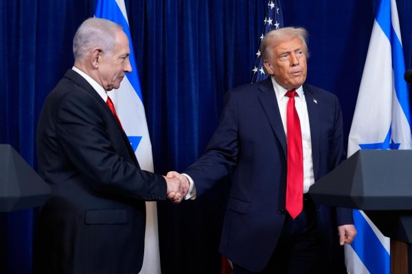 Trump Netanjahua vyzval, aby sa Izrael stiahol z časti Sýrie a Libanonu, informuje Axios