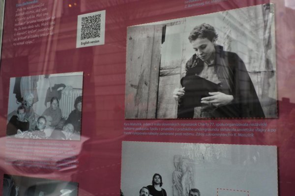 .mladí: Demokracia má pohľad ženy