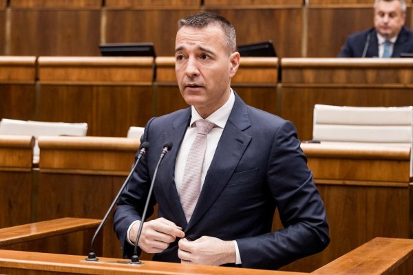 Drucker vníma zníženie príspevku súkromným či cirkevným školám ako férové – čo to znamená podľa Martina Mojžiša?