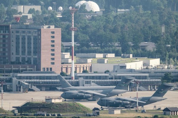USA chcú obmedziť počet lietadiel a lodí určených pre operácie NATO v Európe