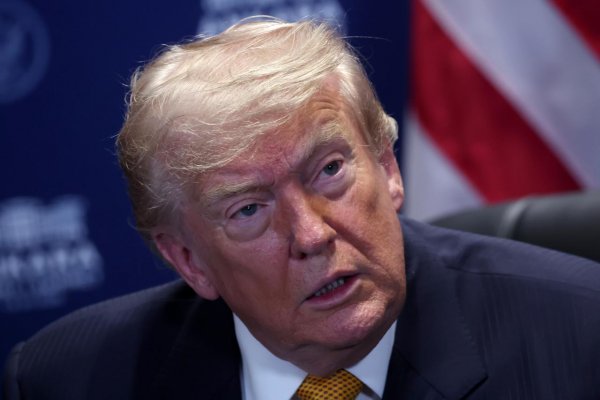 Trump nariadil prerušiť všetok obchod medzi USA a Španielskom