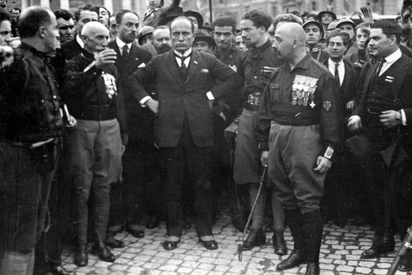 Pred 100 rokmi sa dostal v Taliansku k moci fašistický vodca Benito Mussolini