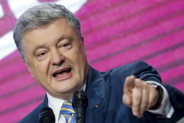 Exprezident Porošenko obvinil súčasné vedenie Ukrajiny zo zrady