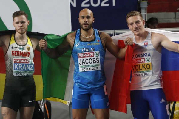 Obhajca Volko na 60 metrov bronzový, víťazom Talian Jacobs vo svetovom výkone roka 6,47