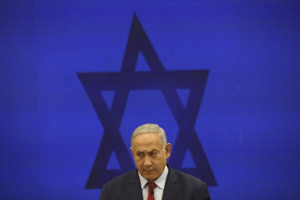 V Izraeli sú opäť voľby, kandiduje takmer 40 strán. Netanjahu bojuje o politické prežitie