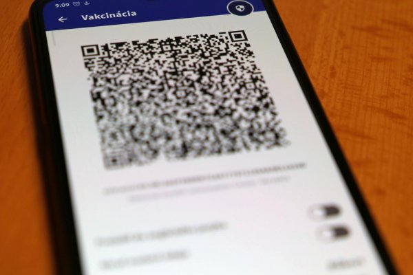 Európska komisia preplatí Slovensku milión eur za náklady spojené s covid preukazmi 