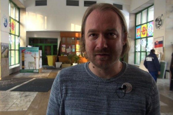 Crmoman: Sme krajina hovorcov