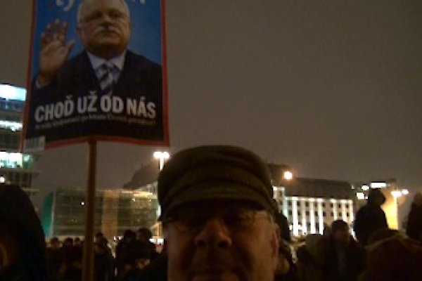 Ľudia volali "Gašparovič zmizni"