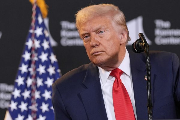 Trojstranné stretnutie s Putinom by Trump chcel čo najrýchlejšie