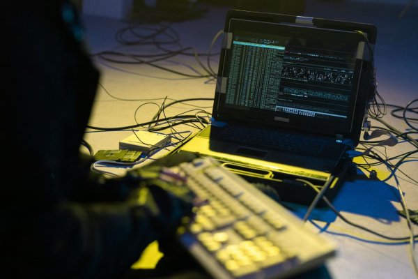Neznámi hackeri sa pred voľbami nabúrali do infraštruktúry ruskej Ústrednej volebnej komisie