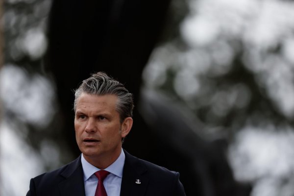 Hegseth vyzval Európu postaviť sa proti migrácii a prispieť k vlastnej obrane