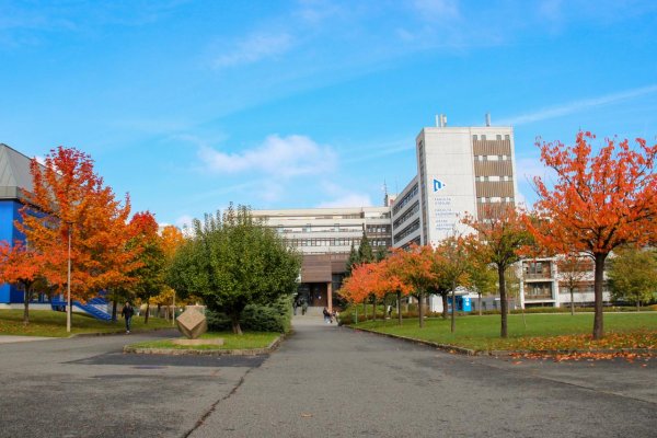 ČR: V prípade ohlásenej streľby na ZČU v Plzni polícia obvinila dvoch študentov