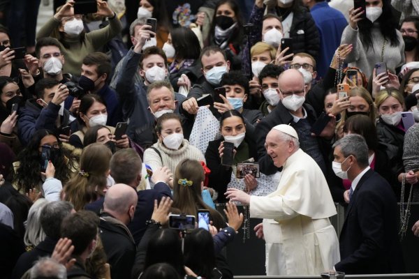 Vatikán: Počet katolíkov stúpol o 16 miliónov