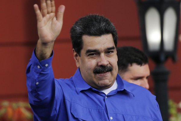 Socialistická revolúcia zlyhala. Ľudia trpia, Maduro vládne ďalej
