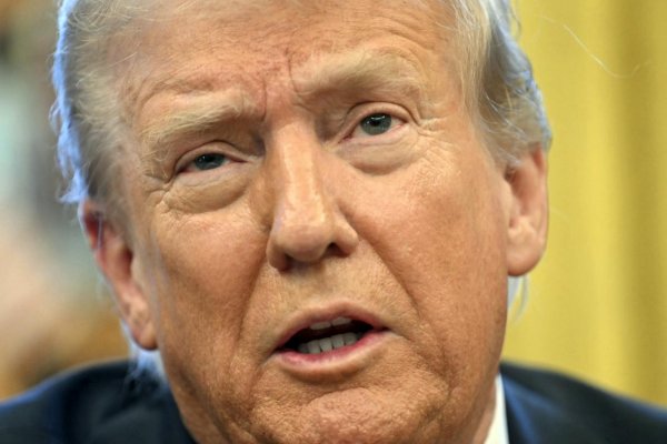 USA: Trump navrhuje predávať zlaté karty za päť miliónov dolárov – čo to znamená podľa Juraja Petroviča