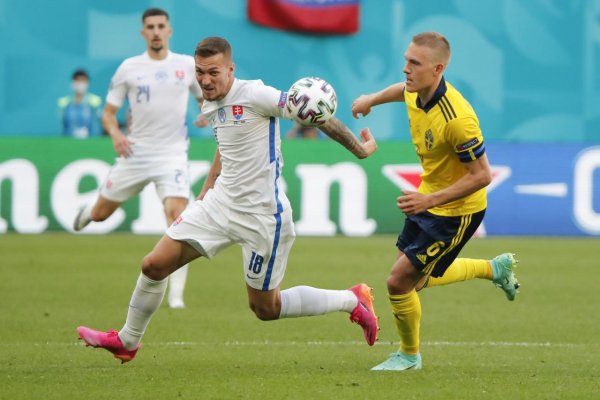 Slovenským futbalistom nevyšiel druhý zápas na EURO. Podľahli Švédom 0:1