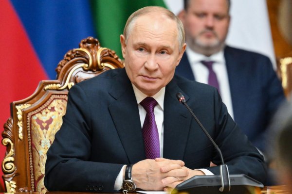 Putin priznal zodpovednosť Ruska za haváriu azerbajdžanského lietadla