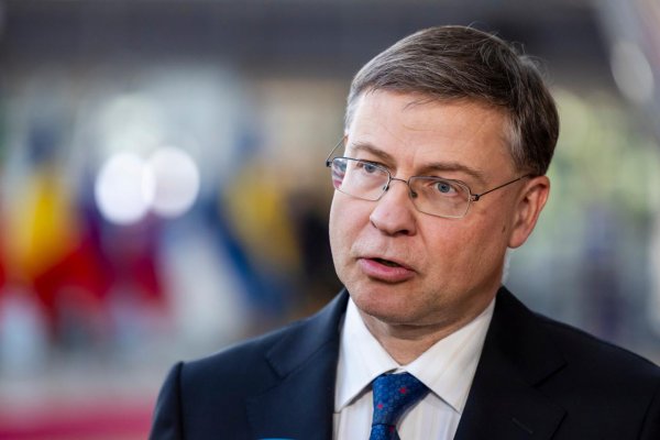 Eurokomisár Dombrovskis odmietol zmiernenie sankcií voči Rusku