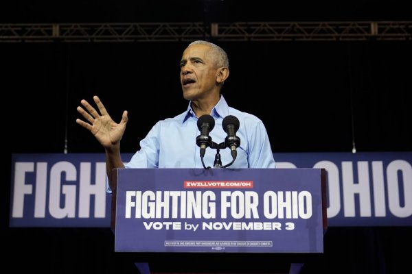 Obama ostro zaútočil na Trumpa, jeho vládu označil za obdobie chaosu, krutosti a korupcie