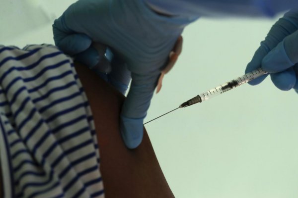 Jedna dávka vakcíny stojí na darknete približne 400 eur, tvrdia IT špecialisti