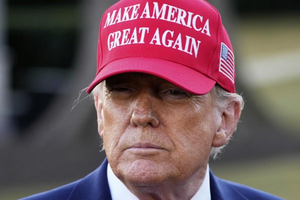 USA zavedú od utorka clá na dovoz tovaru z Mexika, Kanady i Číny