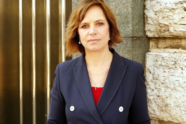 Jediná Ficova trauma je strach zo spravodlivosti, uviedla Remišová a odovzdala eurokomisárovi McGrathovi „čierny zoznam“