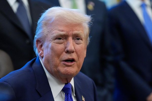 Trump chce, aby republikáni prevzali kontrolu nad voľbami od amerických štátov