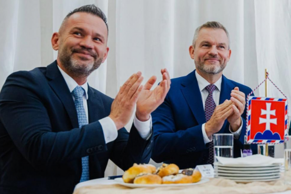 Prezident sa rád nechal použiť na kampaň Branislava Becíka