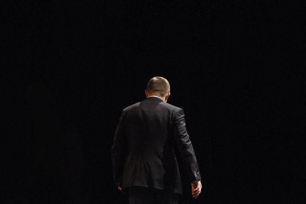 Téma .týždňa: Robert Fico končí, opozícia nesmie trocháriť
