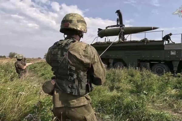 Moskva priznáva problém s presnosťou rakiet. Väčšiu ničivú silu chce dosiahnuť kazetovou muníciou