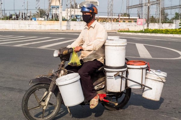 Na motorku sa zmestia tri generácie aj klimatizácia
