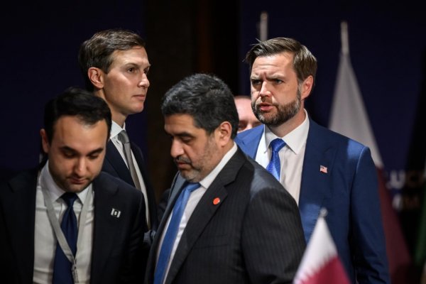 Udalosť dňa: USA v rámci dohody dočasne zrušili sankcie na iránsku ropu