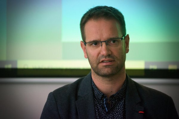 Rok 2025 bol pokračovaním podkopávania právneho štátu, uvádza Transparency International Slovensko