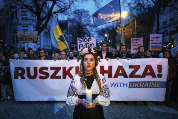 Maďarsko po novom: Rusi domov! Už aj z veľvyslanectva (špionážneho centra) v Budapešti